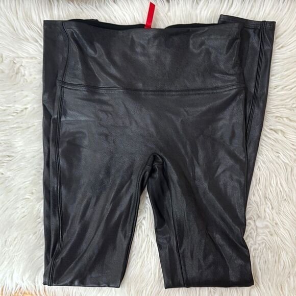 SPANX Faux Leather Black Leggings Size SP - Picture 3 of 7